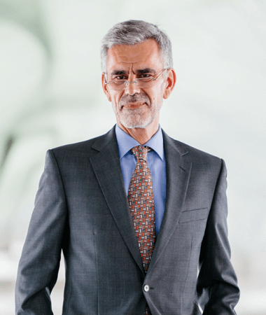 Павел Михайлов